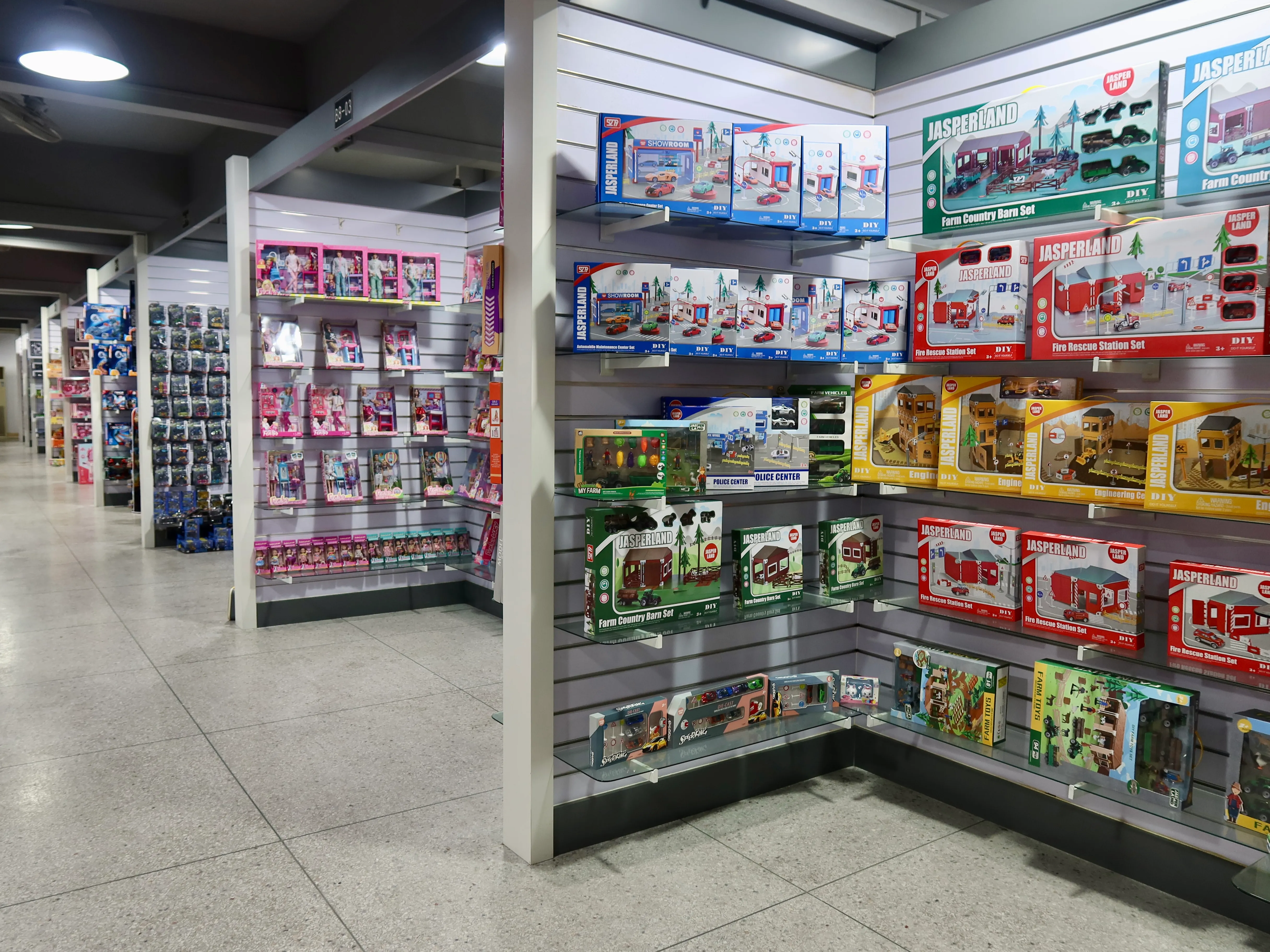 ABERO showroom shelves